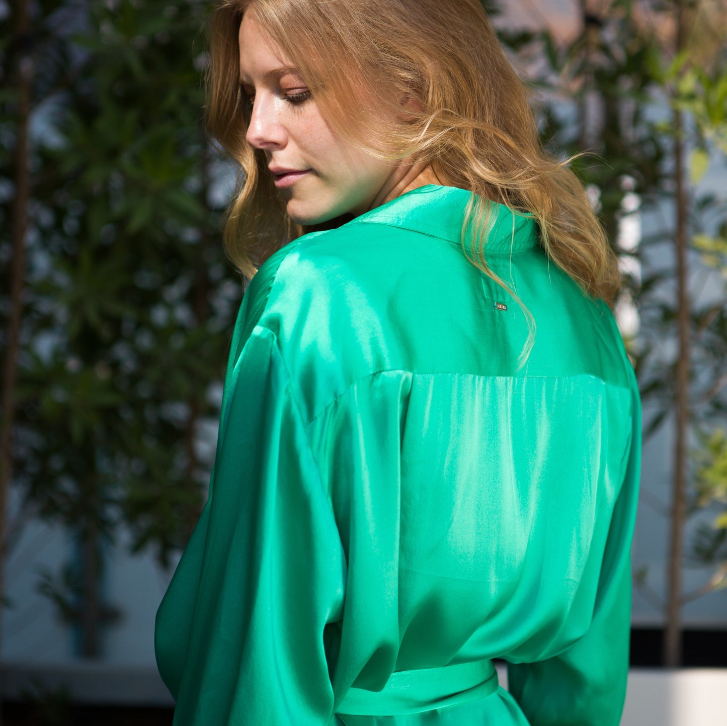 Classic one-size silk shirt dress in mint for a timeless look